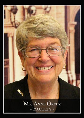 Anne Grycz Headshot