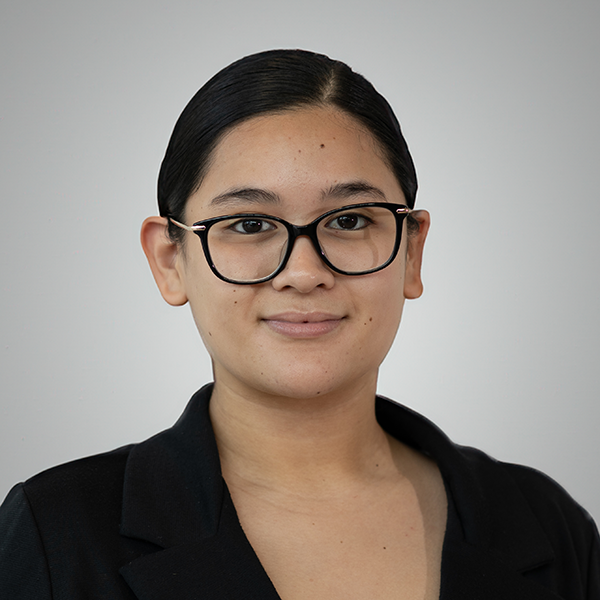 Isabel Espinoza headshot