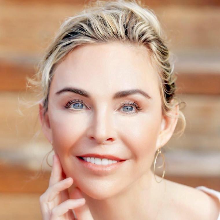  Shauna Shapiro Beauty Shot image link to story