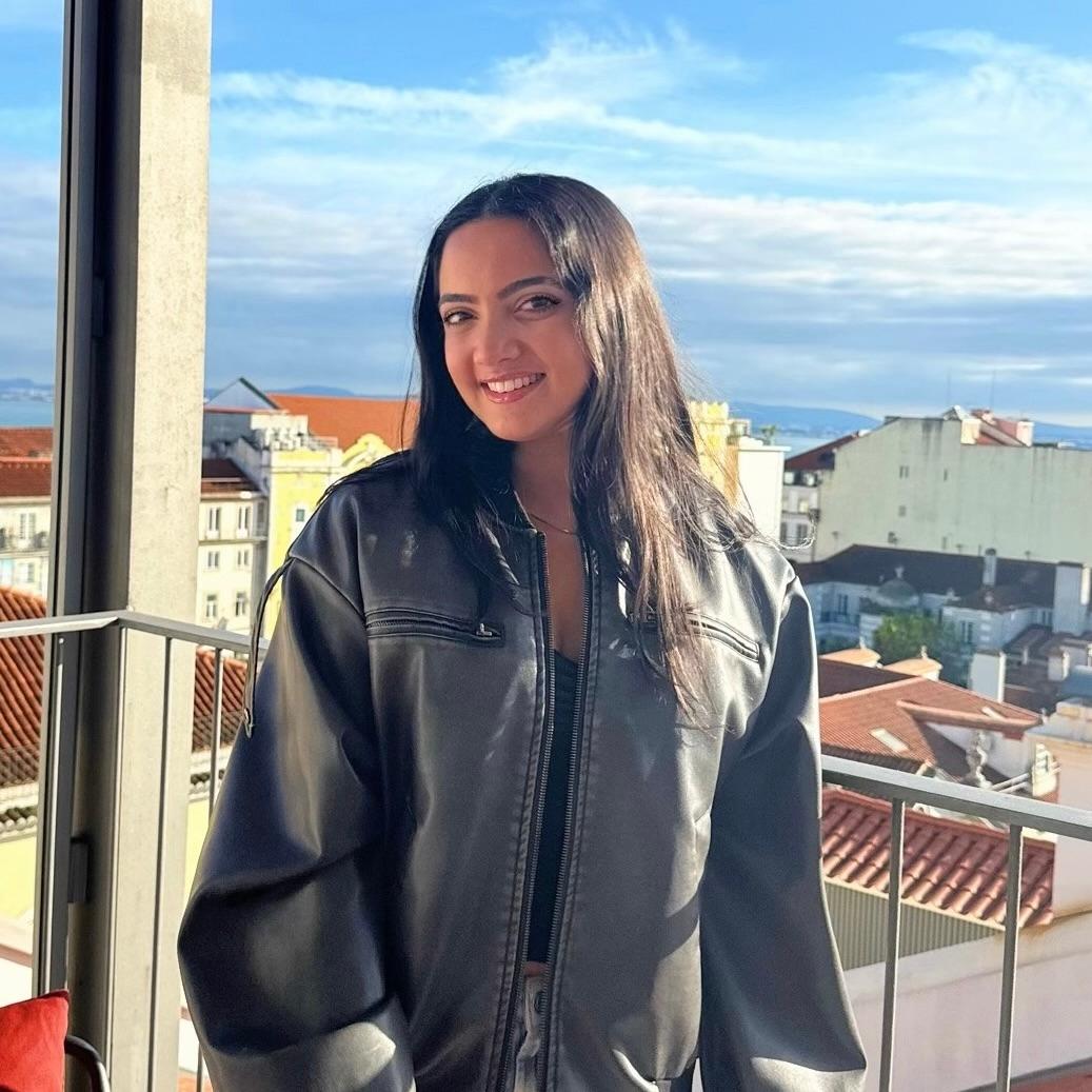 Nadia Lobo '26 