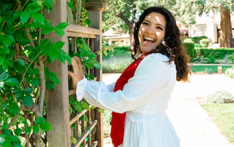 Photo of Valeria Rojas '22.