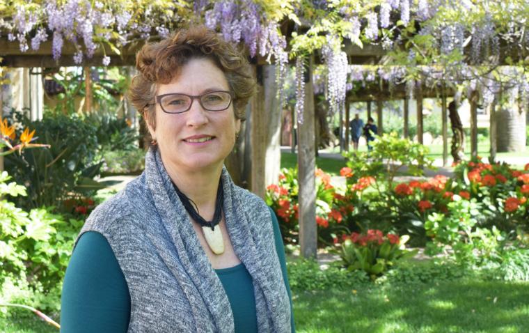 2016 Miller Center Chair Leslie Gray image link to story