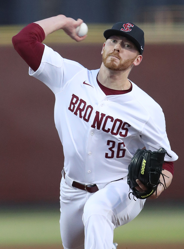 Steven Wilson pitching