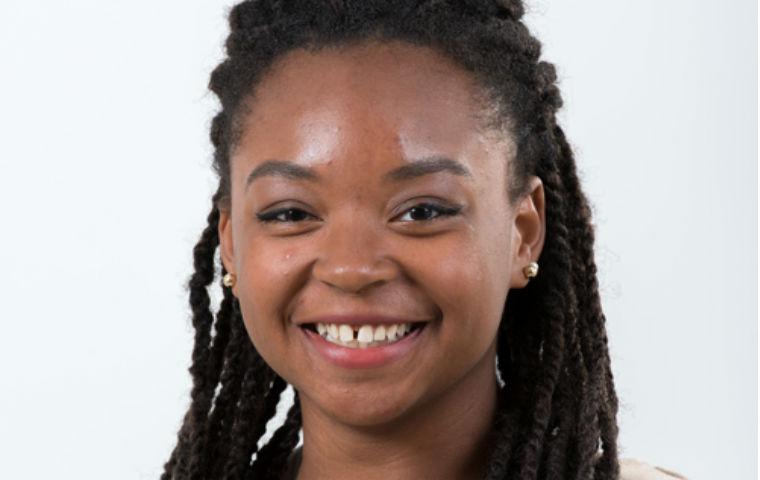 Deja Thomas '17 image link to story