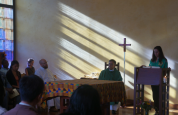 Lizzy Fahey reads the Scriptures