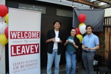 Alumni Hut Night Social raffle prize winners