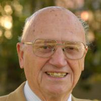 W.M. Keck Foundation Professor of Economics Mario Belotti Head Shot