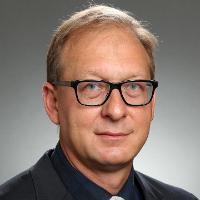 Associate Professor of Economics Serguei Maliar Head Shot