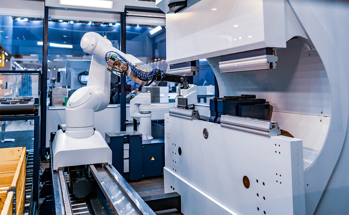 Smart Manufacturing white machinery