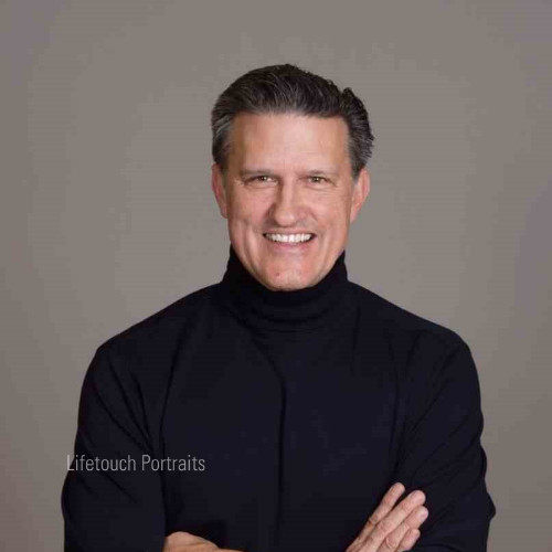 Headshot James Chapman