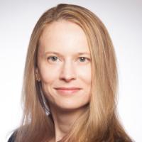 Associate Professor of Management Jennifer Woolley Head Shot