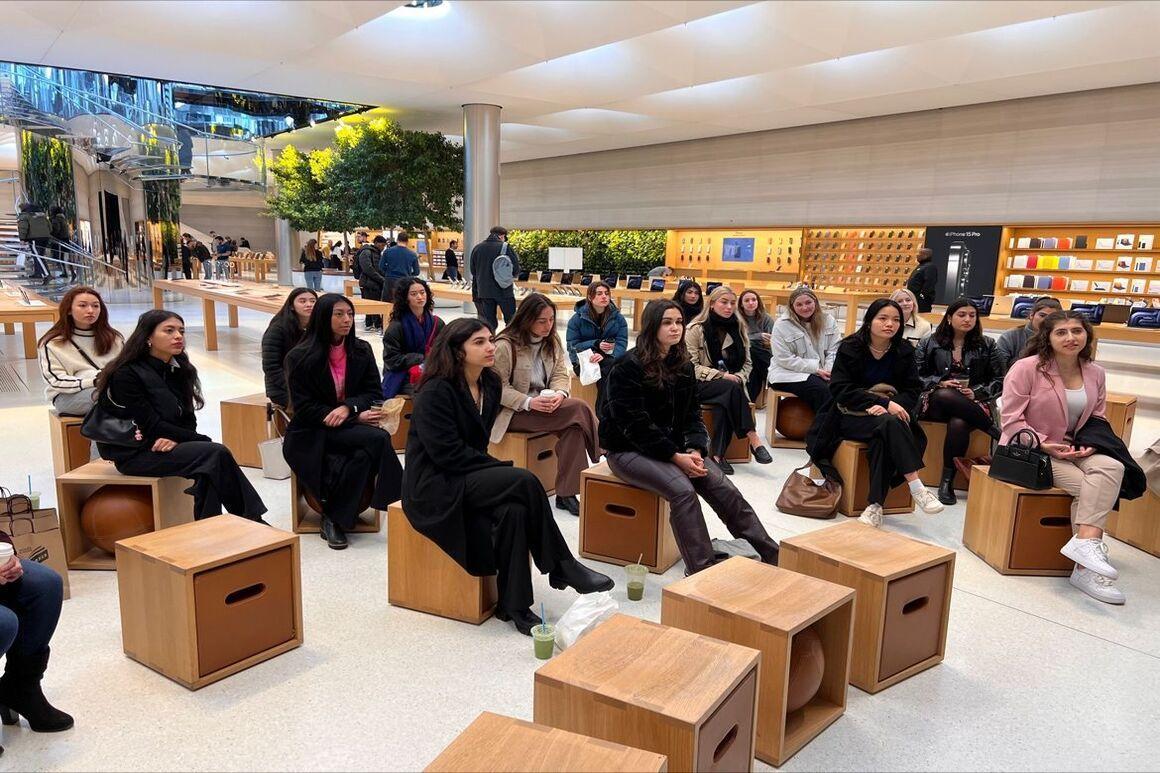 Apple Store Visit - Apple Store Visit Link to file