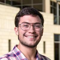 Econ alumni and Fulbright scholar Tyler van Herweg Head Shot