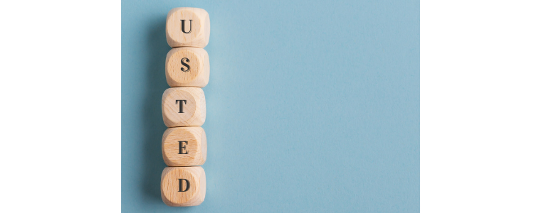 Usted written on wooden blocks