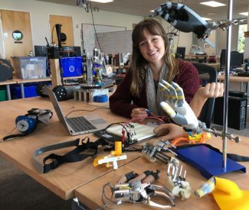 Jamie Ferris '19 at work on the HELP Hand