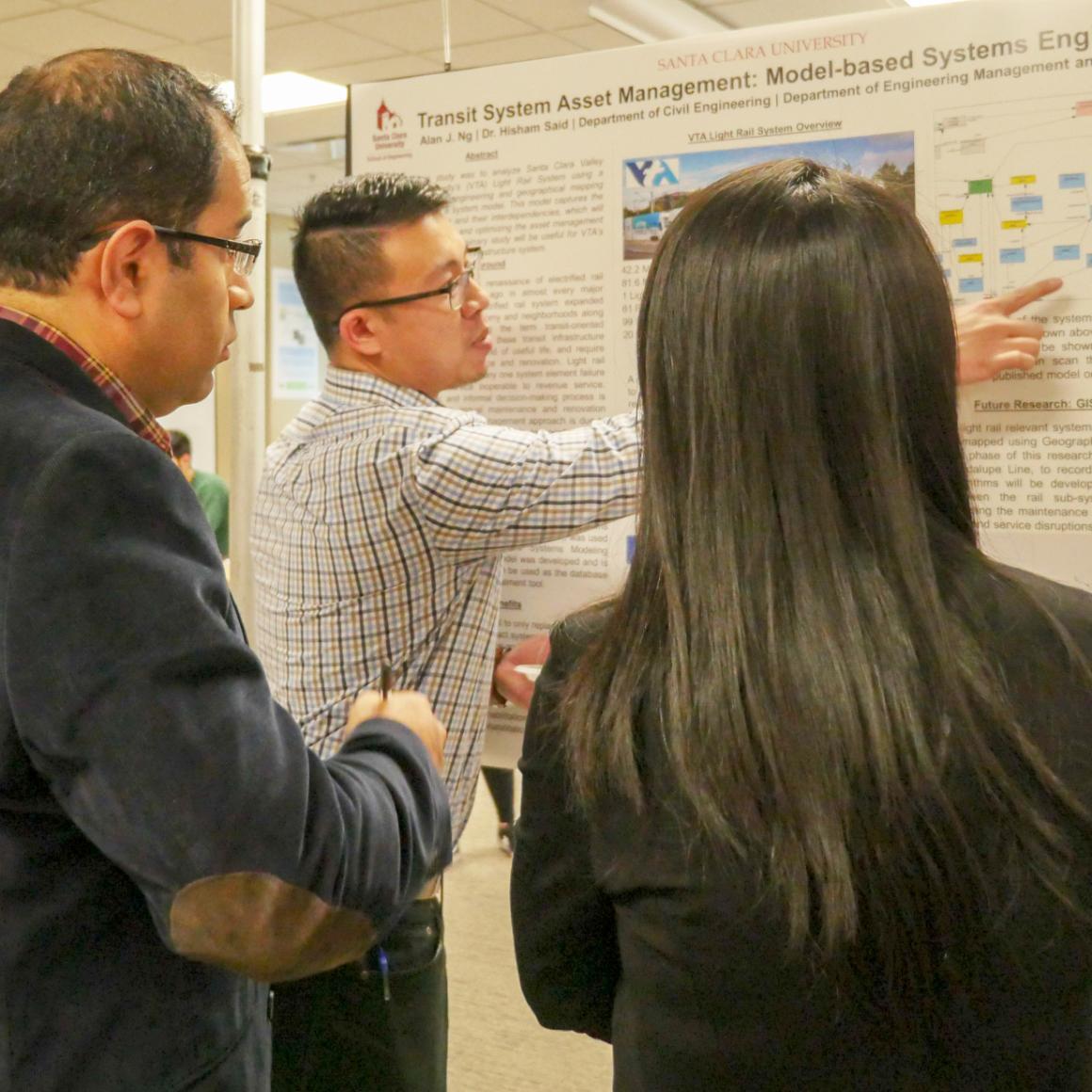 A graduate student shares his research at the 2019 Engineering Research Showcase