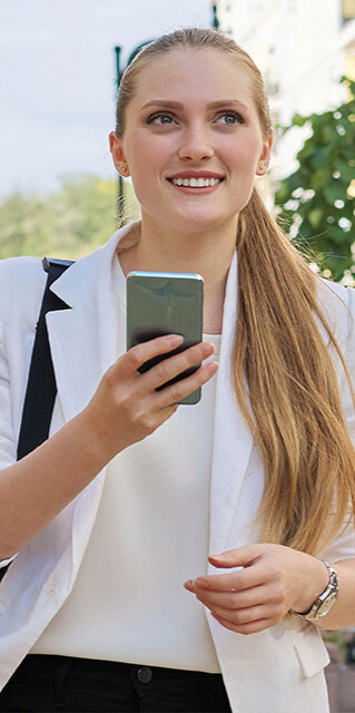 Flex JD Woman with Cell Crop