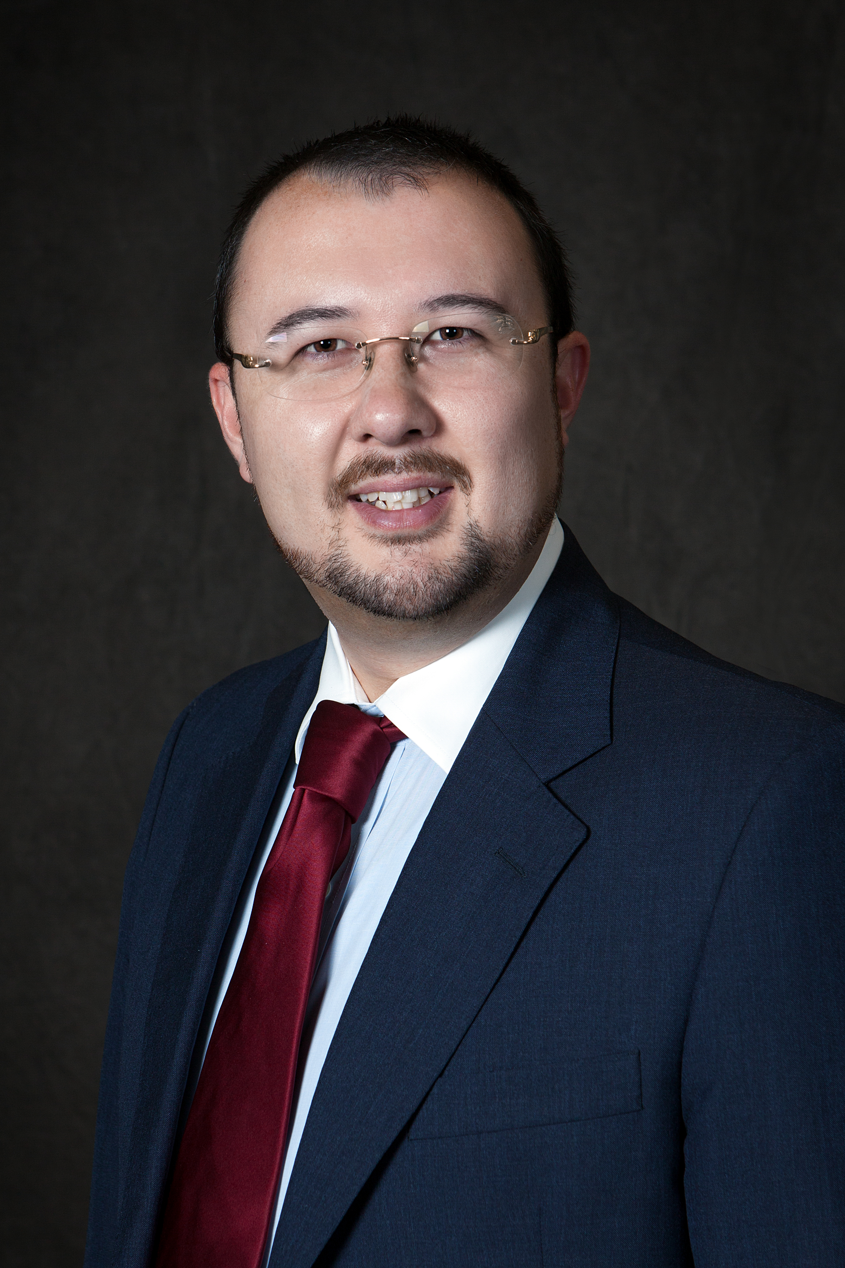 Michael Lee Headshot