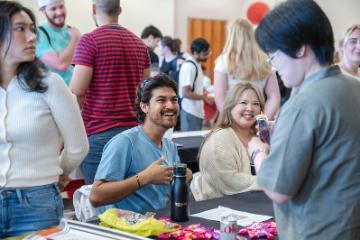 students tabling at club day 
